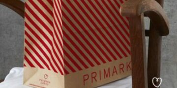 Torby zakupowe Primark z możliwością ponownego wykorzystania