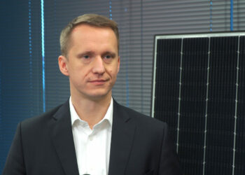 Połączenie fotowoltaiki z pompą ciepła pozwala uniknąć opłat za prąd i ogrzewanie. Nawet połowę takiej inwestycji można sfinansować z rządowych dotacji