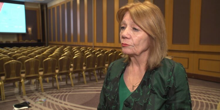 prof. E. Mączyńska: Trzeba tworzyć nowe rozwiązania prawne dla biznesu. Mają służyć rozwojowi gospodarki, a nie bogaceniu się jednej korporacji