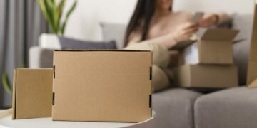 The Estée Lauder Companies i Eastman podpisują list intencyjny z zamiarem przyspieszenia działań w zakresie zrównoważonych opakowań