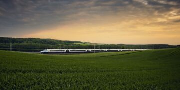 PKP Intercity informuje pasażerów o śladzie węglowym