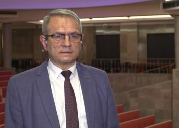 Ceny uprawnień do emisji CO2 biją kolejne rekordy. Boleśnie odczuwają to polski przemysł i energetyka