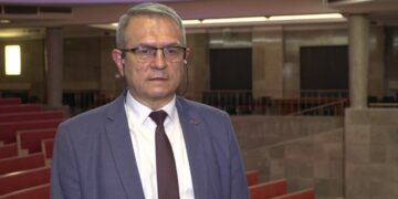 Ceny uprawnień do emisji CO2 biją kolejne rekordy. Boleśnie odczuwają to polski przemysł i energetyka