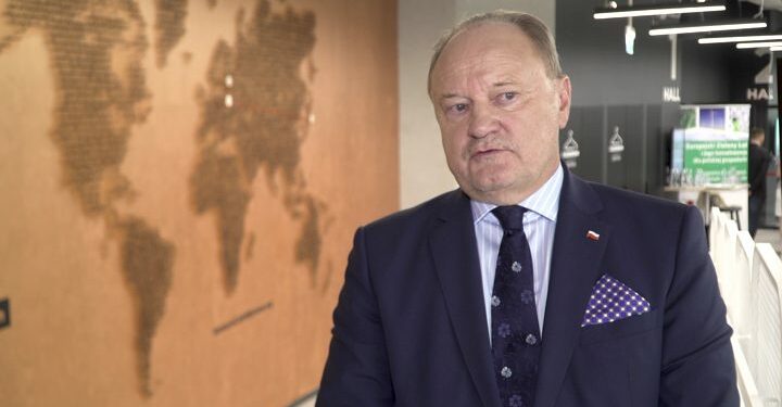 Rewolucja energetyczna w Polsce wymaga inwestycji rzędu 1 bln zł i ponadpartyjnego porozumienia. To duże wyzwanie także dla biznesu