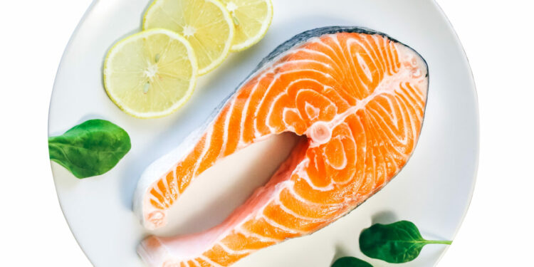 Łosoś – jak ograniczyć jego straty w handlu i przestać marnować żywność?
