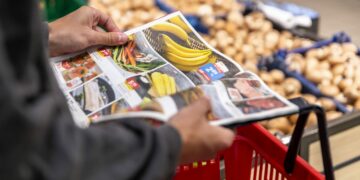 Konsumenci, kupując zdrową żywność, głównie zwracają uwagę na jakość, cenę i skład [BADANIE]